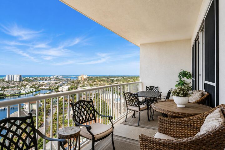 Property Photo: 970 US-98 1602 FL 32541