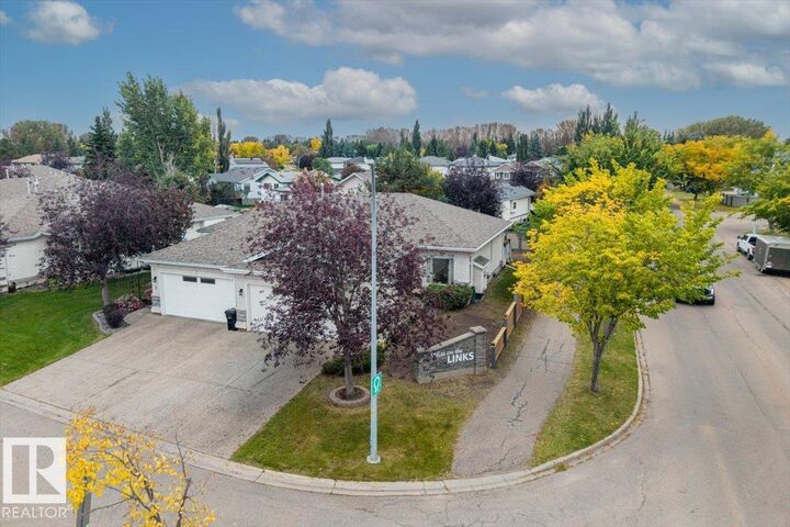 Property Photo: 1 Longview Place AB T7X 3Y5