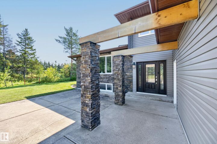 Property Photo: 52349 Rge Road 222 49 AB T8C 1A4
