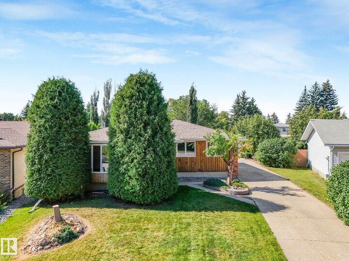 Property Photo:  3436 86 Street NW  AB T6K 0H8 