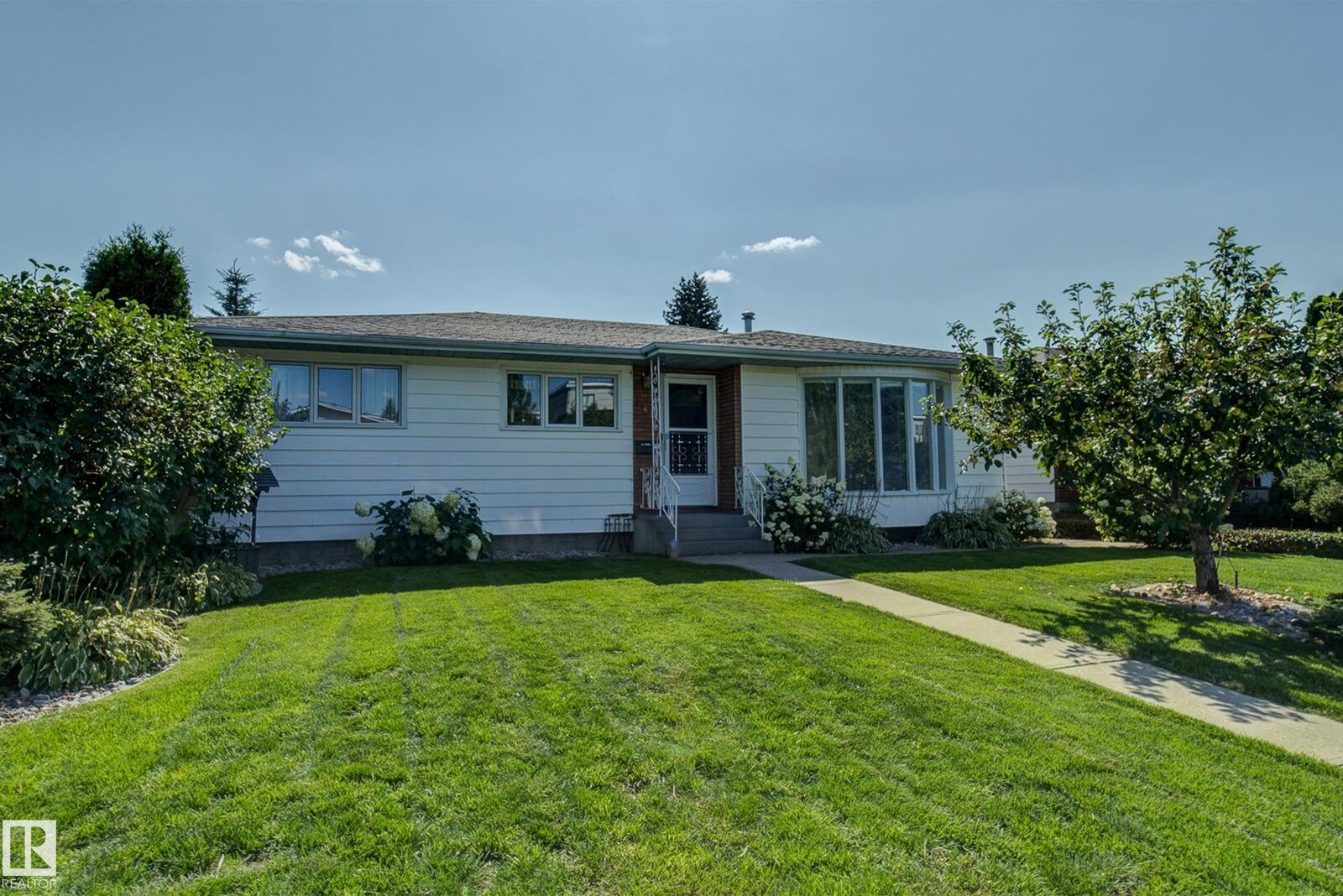 Property Photo: 11623 49 Avenue NW AB T6H 0G9