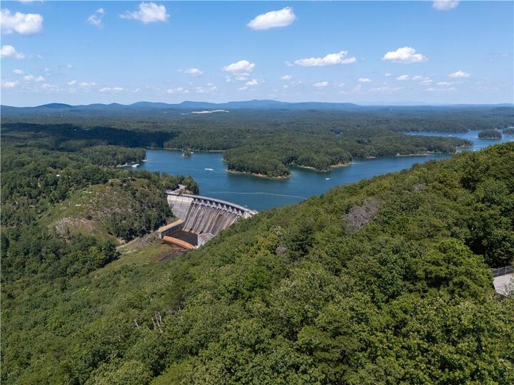 Property Photo:  104 Somerset Lane  GA 30121 