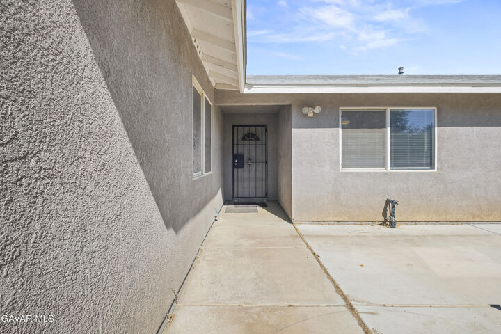 Property Photo:  40904 E 168th Street  CA 93535 