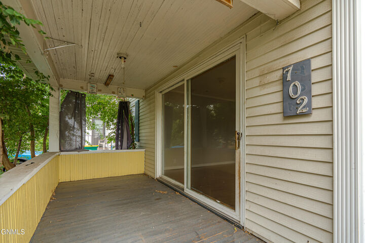 Property Photo:  702 Avenue A W  ND 58501 