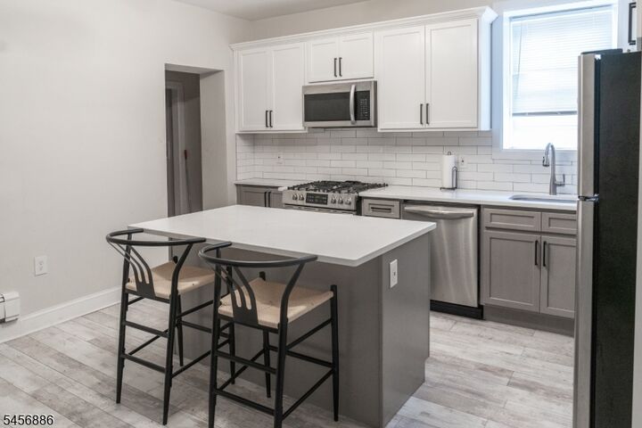 Property Photo:  57 Glenridge Ave 2R  NJ 07042 