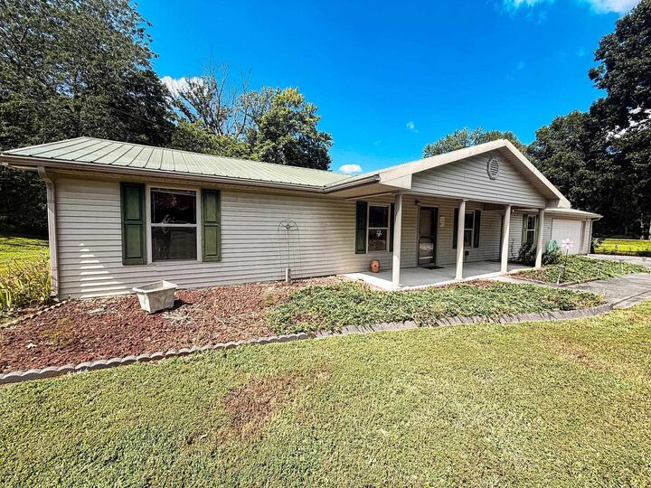 Property Photo: 8900 Martin Martin Rd KY 42420