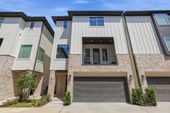 Property Photo:  510 Janisch Road  TX 77018 