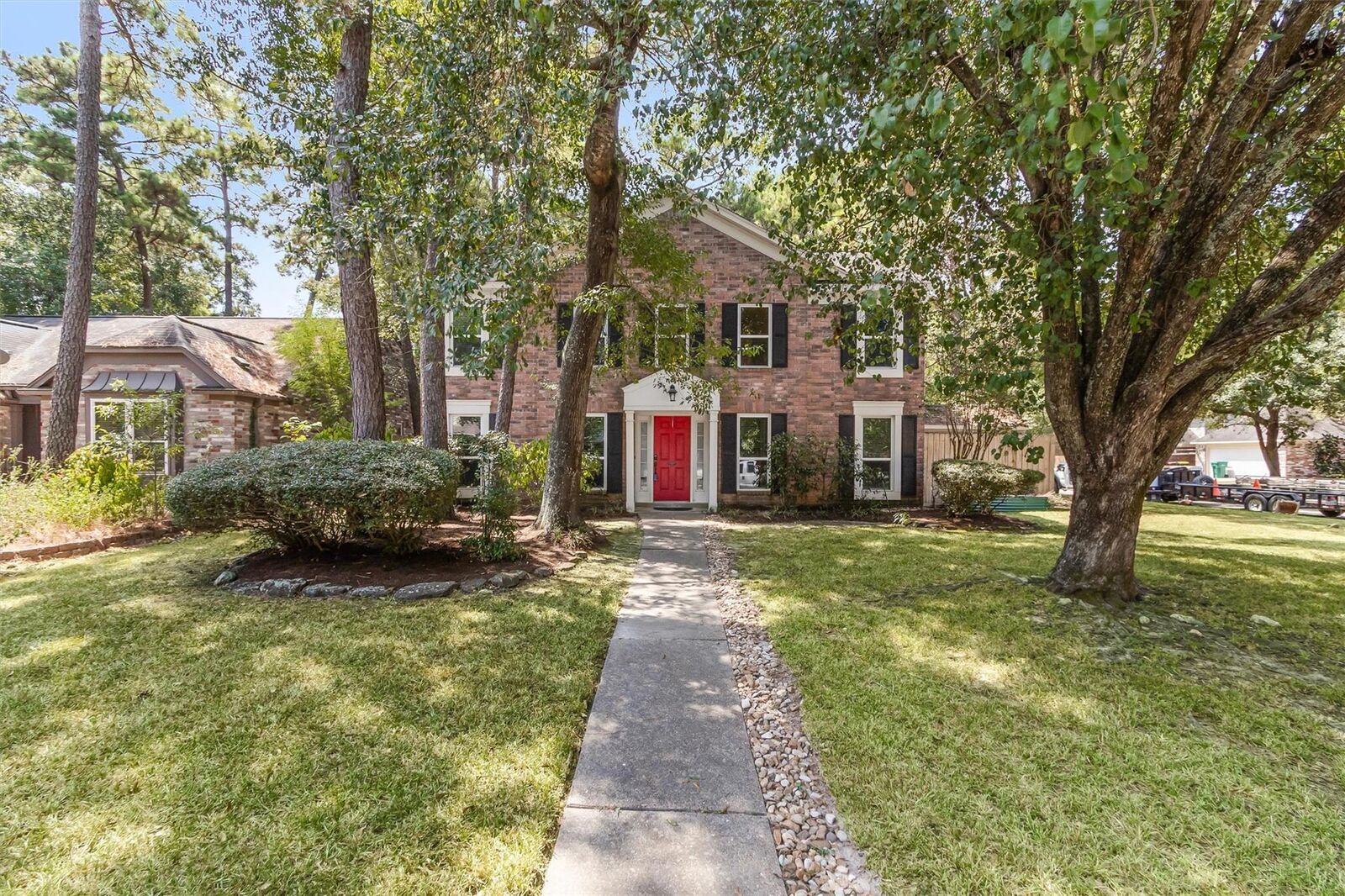 Property Photo:  2 Summithill Place  TX 77381 