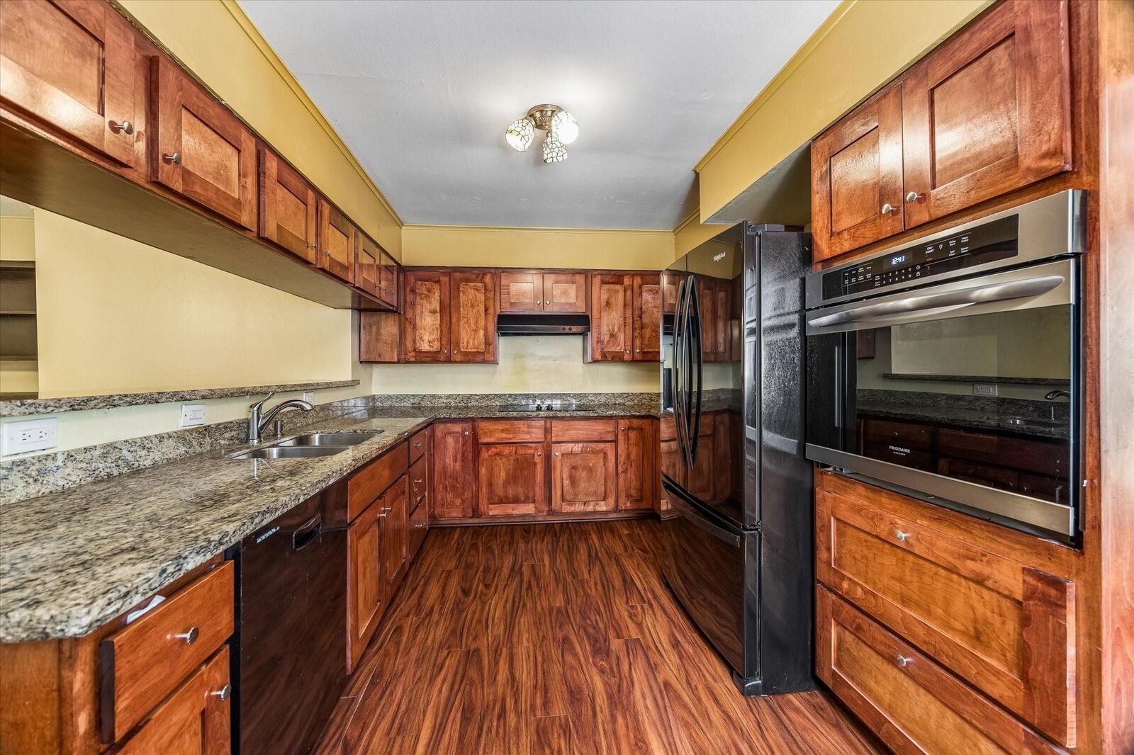 Property Photo:  96 Burress Street  TX 77022 