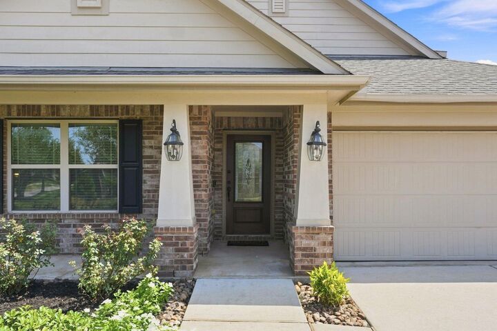 Property Photo:  17918 Sulgrave Drive  TX 77429 