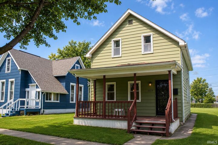 Property Photo:  1319 Summit Street  IN 46803 