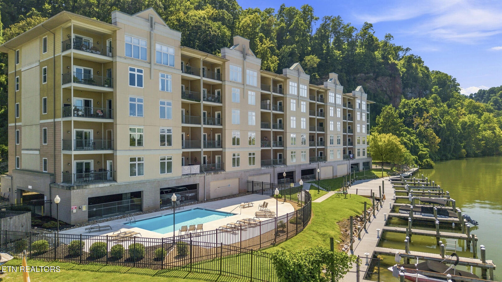 Property Photo:  3001 River Towne Way 306  TN 37920 