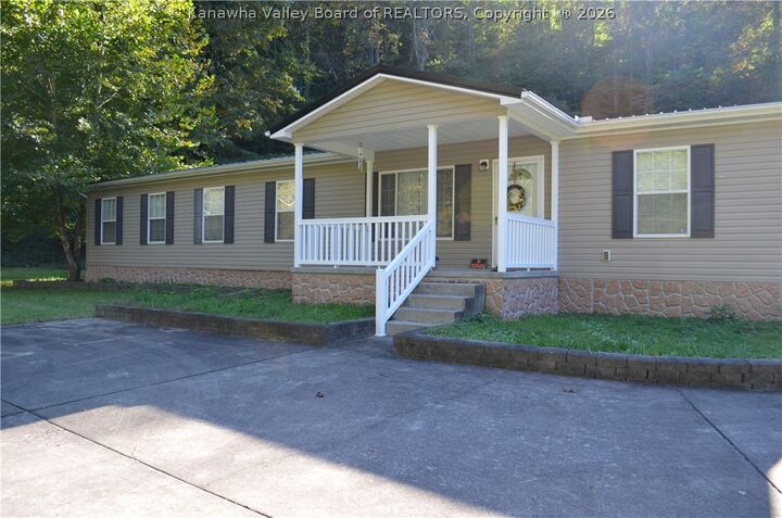 Property Photo: 560 Tate Hollow Road WV 25312