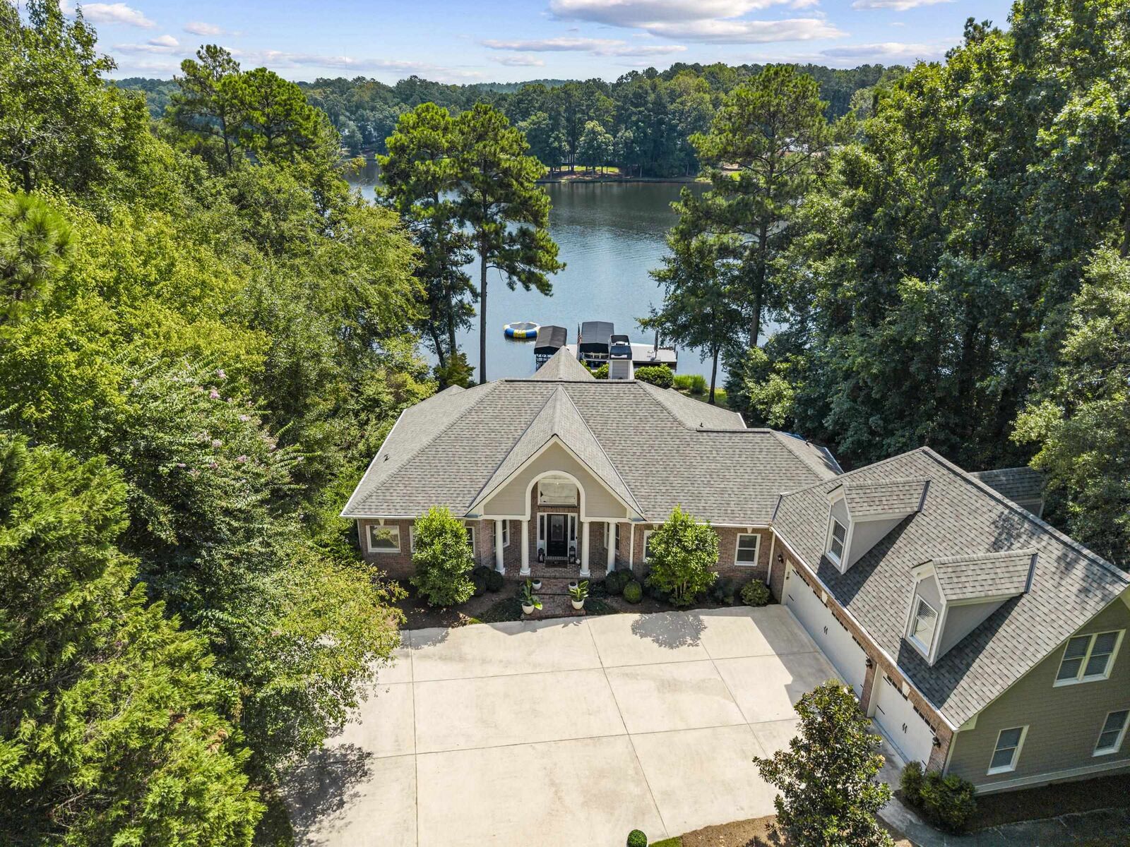 Property Photo: 1080 Shoal Creek Court GA 30642