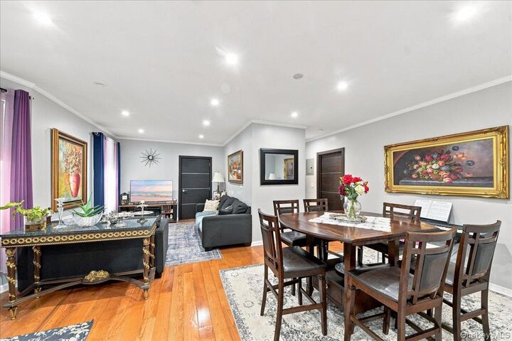 Property Photo:  1366 Siegfried Place  NY 10465 