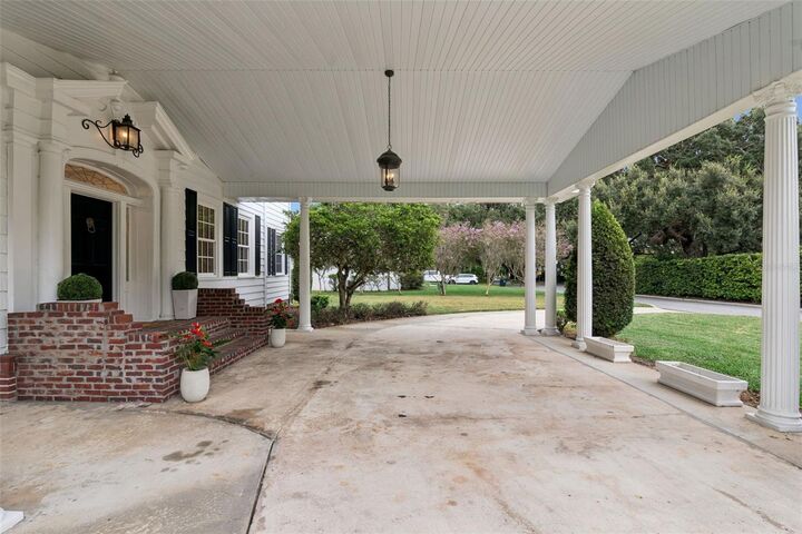 Property Photo: 5240 Alleman Drive FL 32809