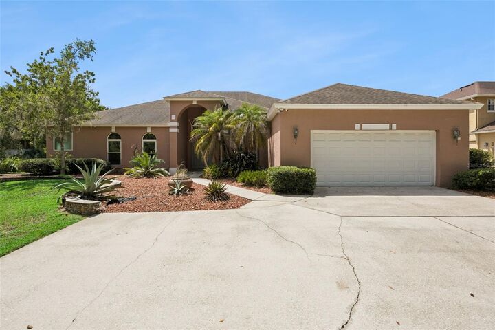 Property Photo: 1006 Panther Street FL 32765
