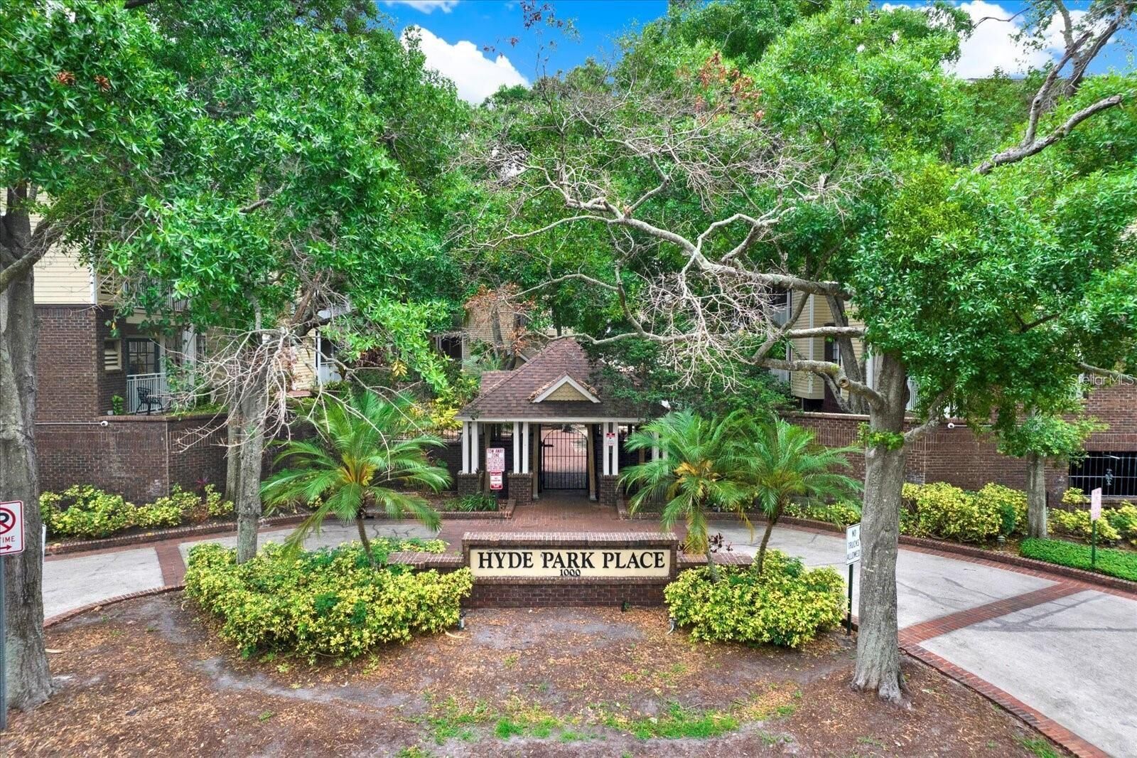 Property Photo:  1000 W Horatio Street 226  FL 33606 