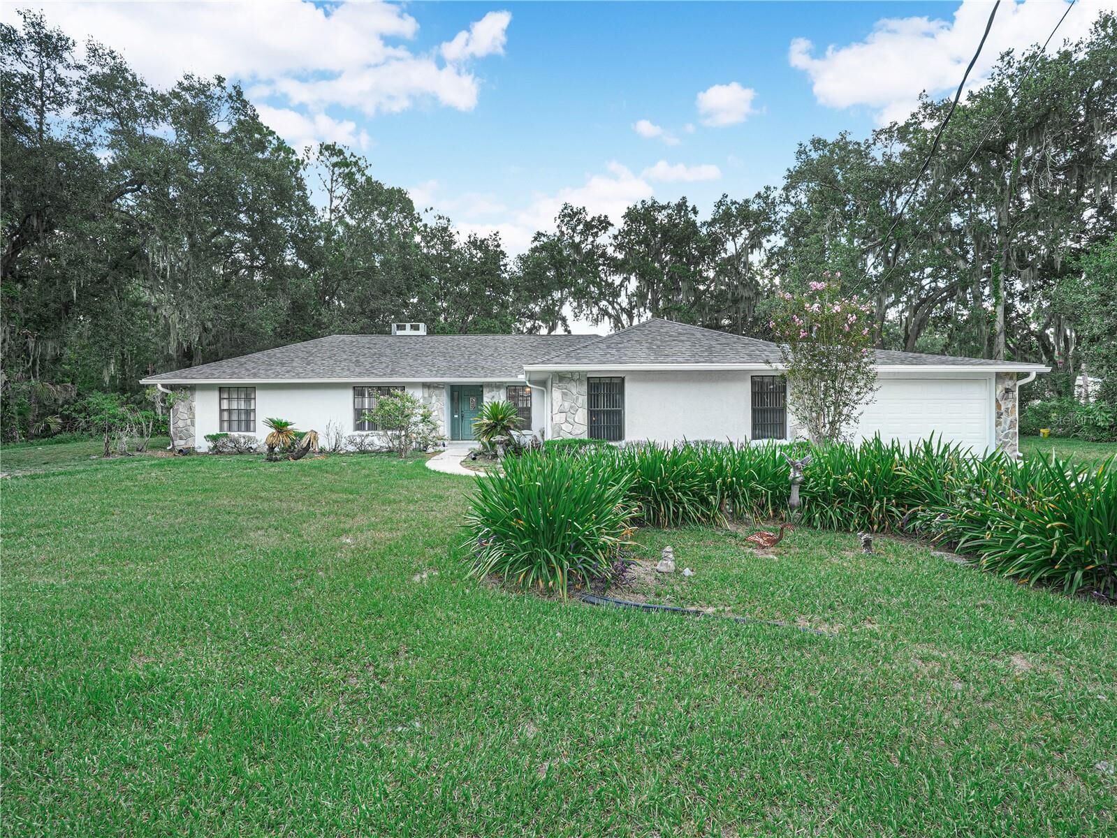 Property Photo:  6050 Lunn Road  FL 33811 