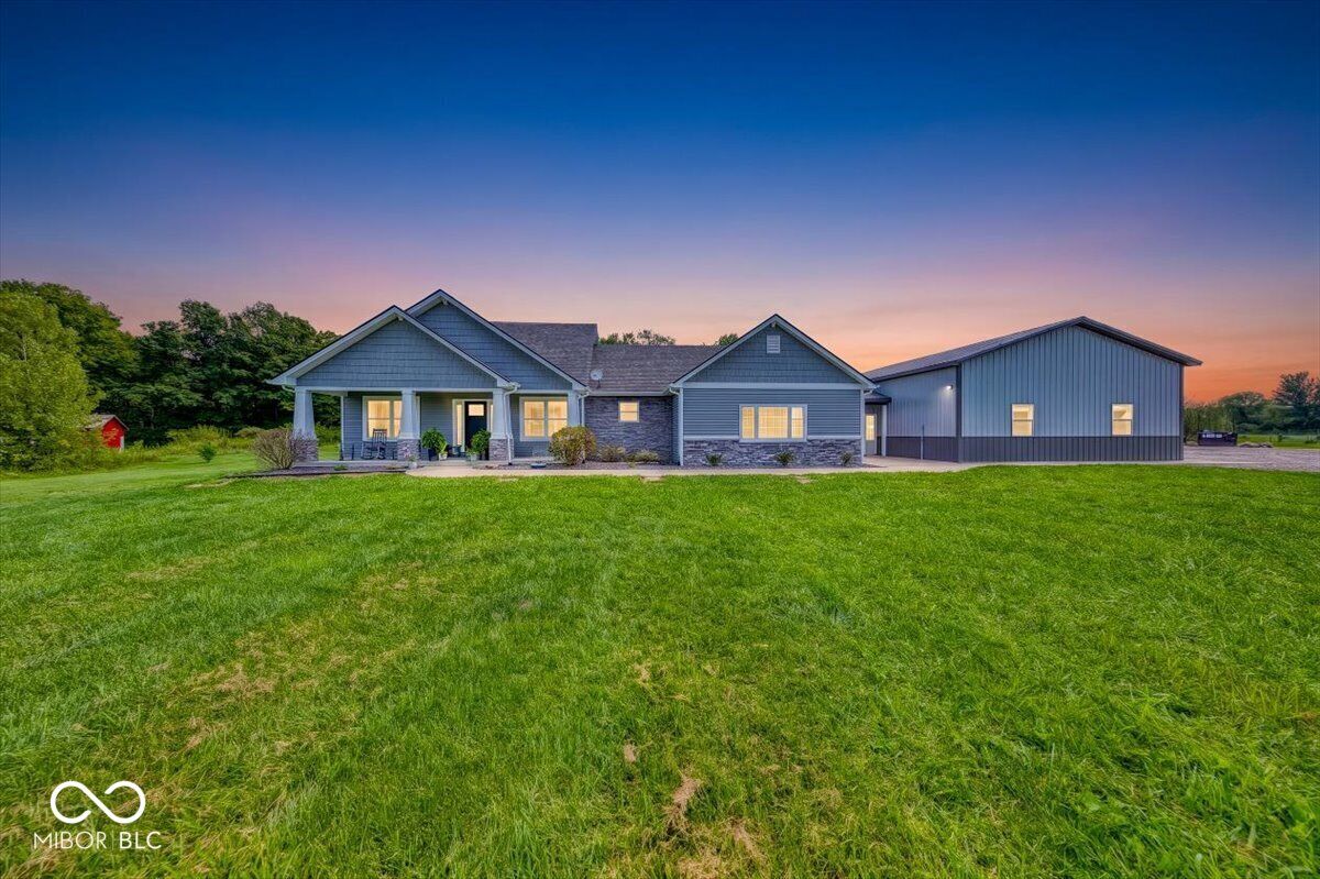 Property Photo:  993 W 750 S  IN 46181 