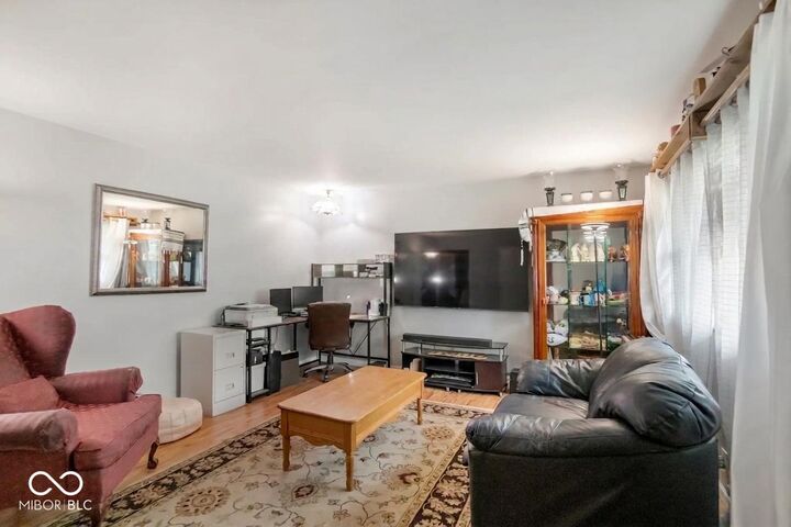 Property Photo: 1709 W Woodmont IN 47304