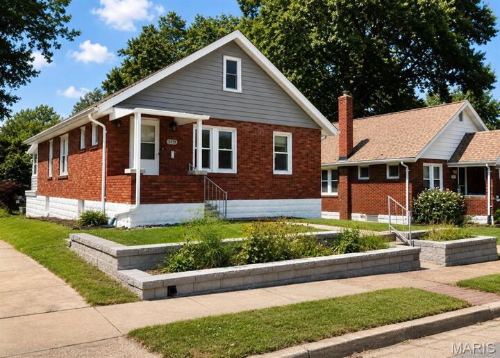 Property Photo:  3519 Roy Avenue  MO 63114 