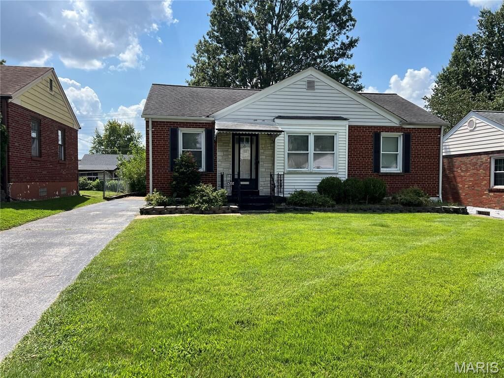 Property Photo:  4332 Sunshine Drive  MO 63116 