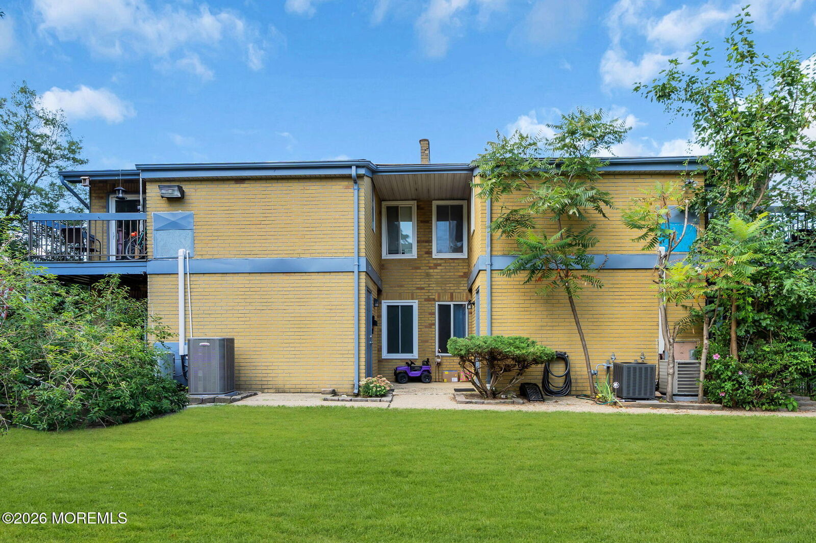 Property Photo: 4 Newport Court NJ 08724