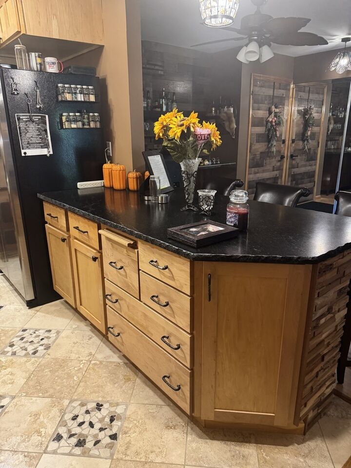 Property Photo: 832 E Old Willow Road 103 IL 60070