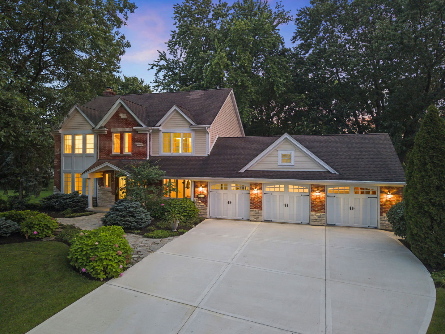 Property Photo:  1533 Heatherton Court  IL 60563 