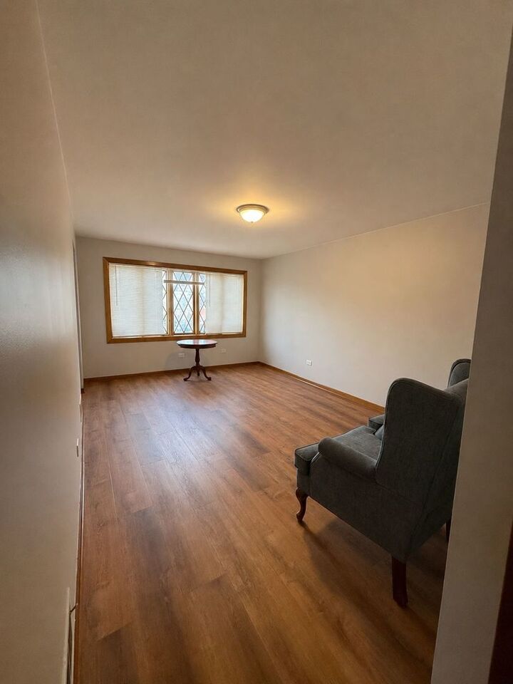 Property Photo:  7966 S Kolin Avenue  IL 60652 