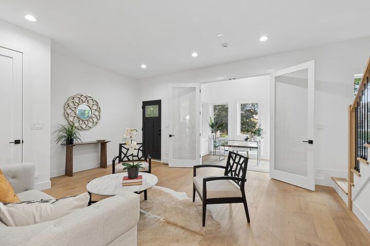 Property Photo: 4941 N Kildare Avenue IL 60630