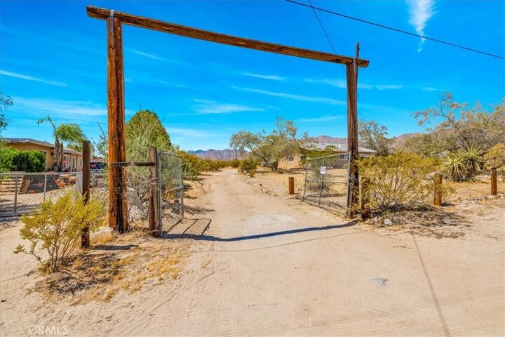 Property Photo:  9758 Lanning Lane  CA 92256 