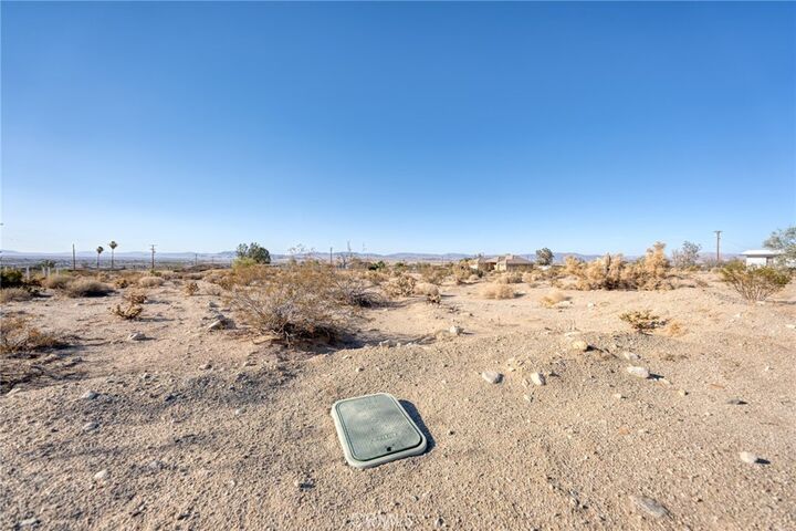 Property Photo:  74670 Morning Dr  CA 92277 