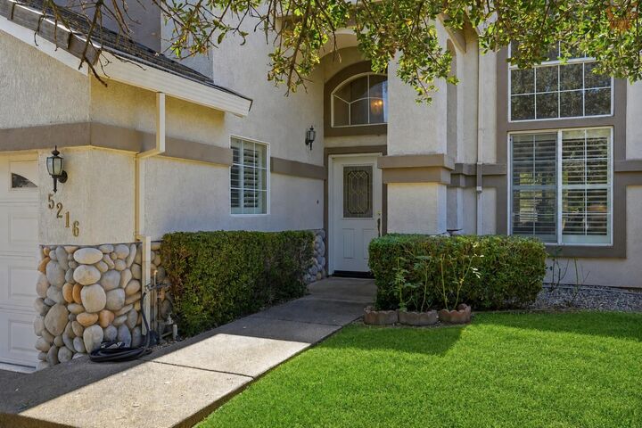 Property Photo: 5216 Wyndham Oak Lane CA 95608