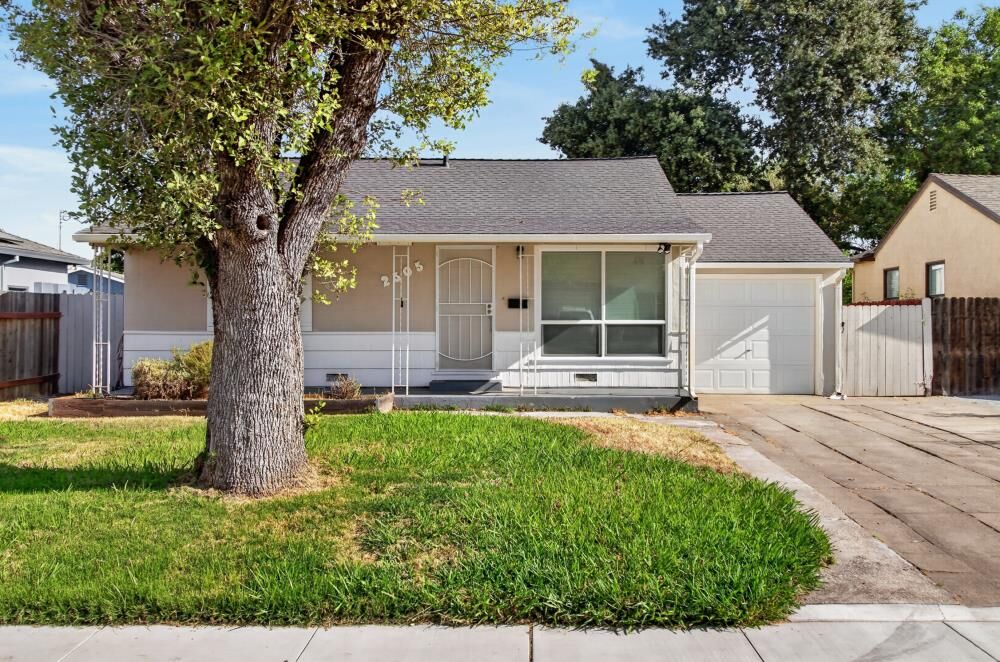 Property Photo: 2505 23rd Avenue CA 95820