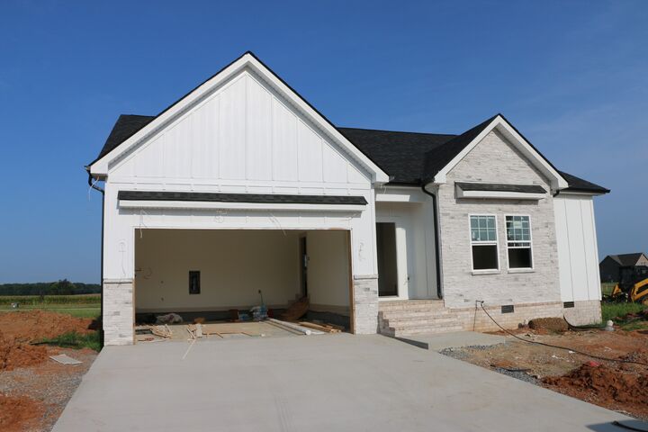 Property Photo:  230 Harvest Moon Dr  TN 37043 