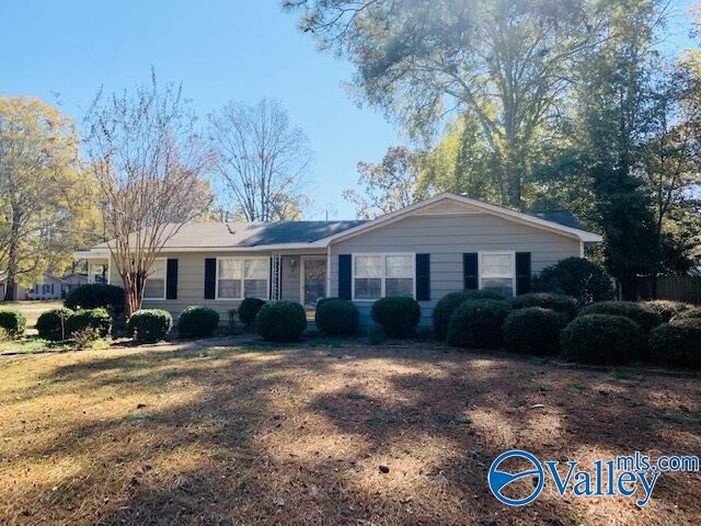 Property Photo: 2217 12th Street SE AL 35601