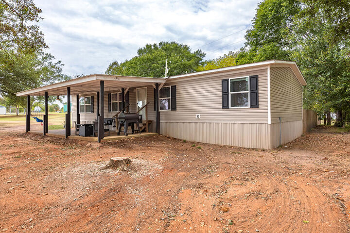 Property Photo:  1703 Cr 262  TX 75965 