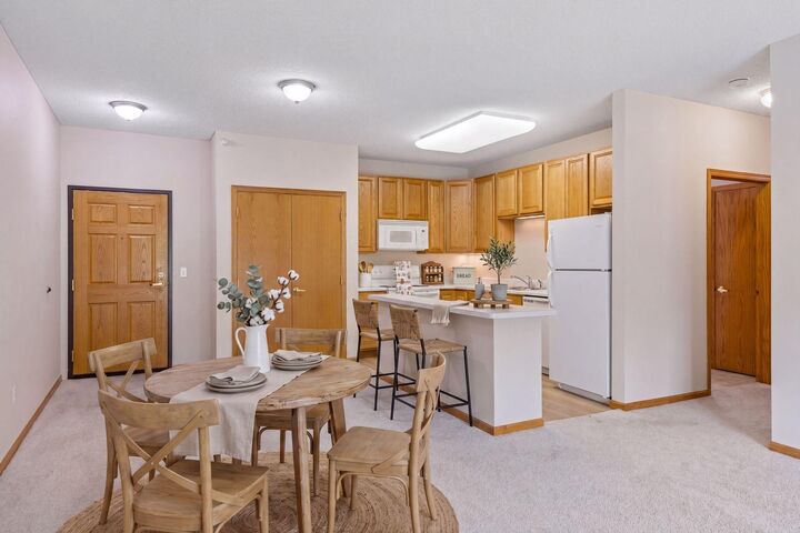 Property Photo: 4824 E 53rd Street 307 MN 55417