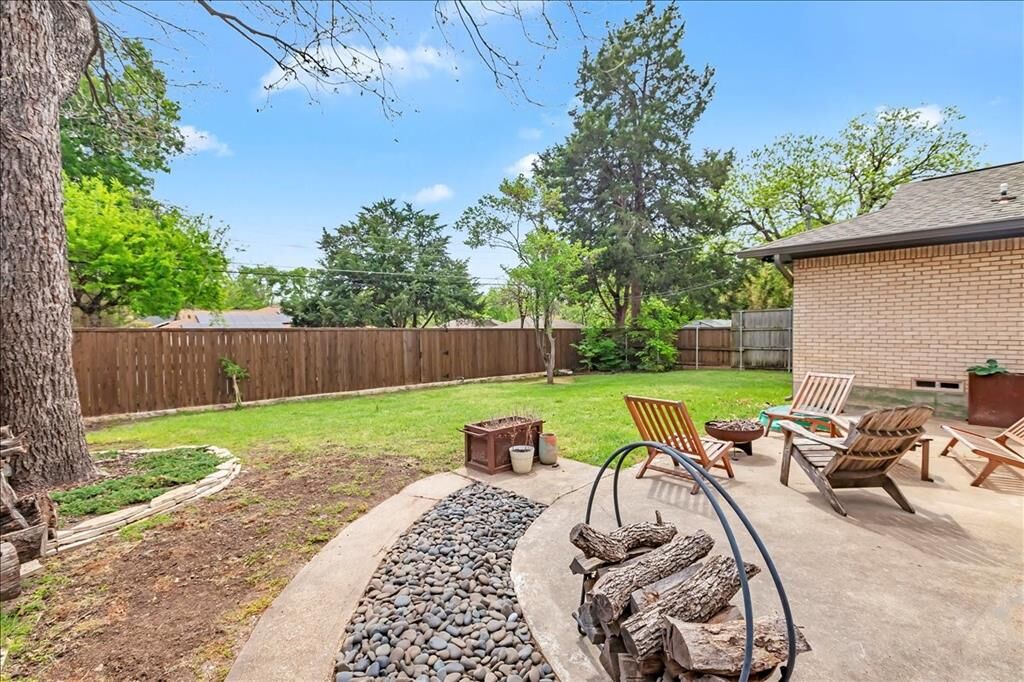 Property Photo:  8030 Hunnicut Road  TX 75228 