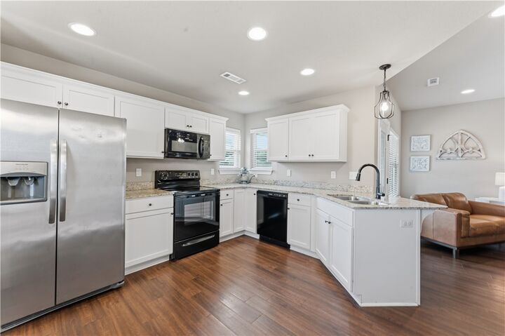 Property Photo:  861 Benton Street  AR 72753 