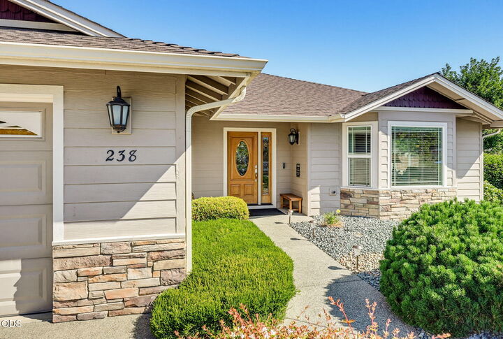 Property Photo:  238 SW Jamee Kay Lane  OR 97527 