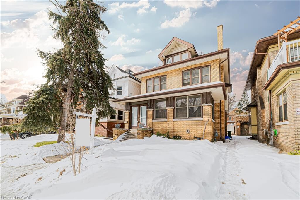 Property Photo:  52 Proctor Boulevard Main  ON L8M 2M4 