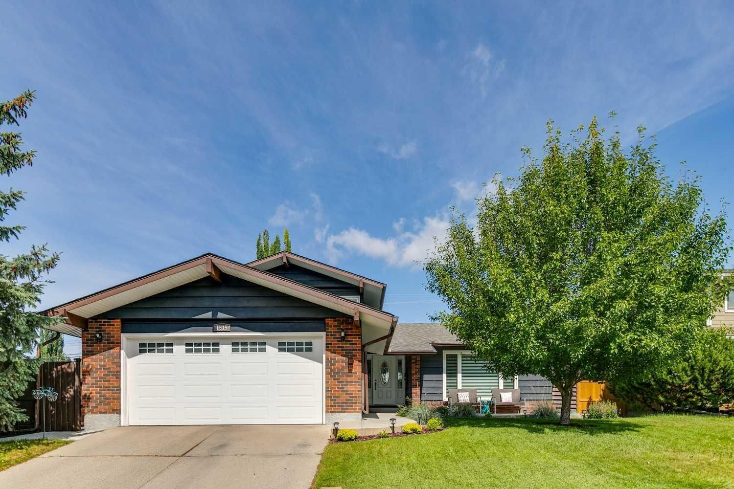 Property Photo:  1515 Lake Bonavista Drive SE  AB T2J 2X8 