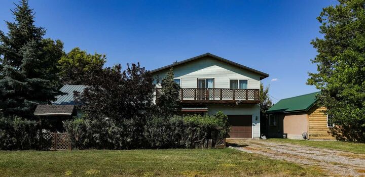 Property Photo:  11 E 300 N  AB T0K 2S0 