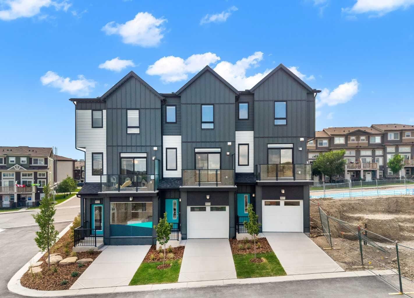 Property Photo: 4 Sage Hill Rise NW 802 AB T3R 2N1