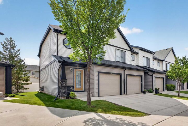 Property Photo: 445 Copperpond Landing SE AB T2Z 1G6