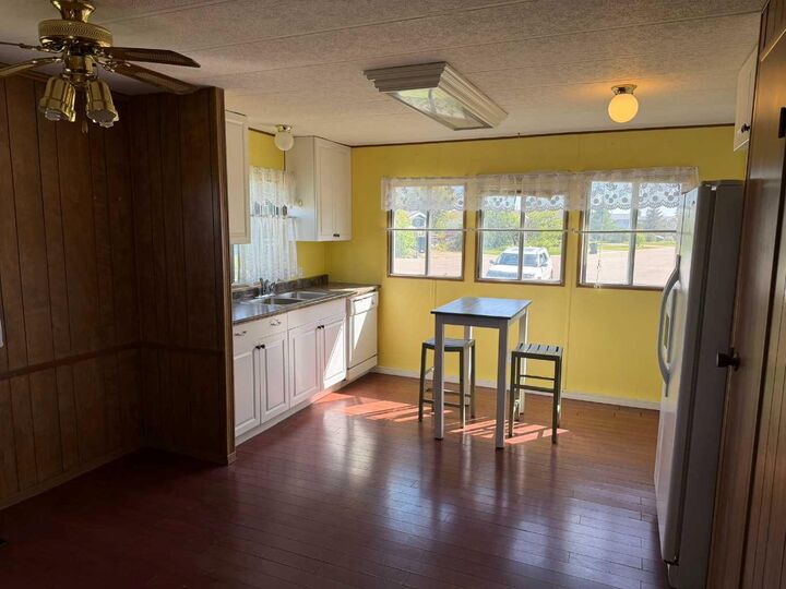 Property Photo: 5025 44 Street AB T0H 1W0