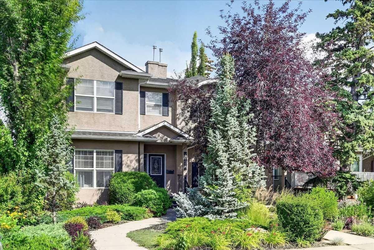 Property Photo:  1122 21 Avenue NW  AB T2M 1K9 